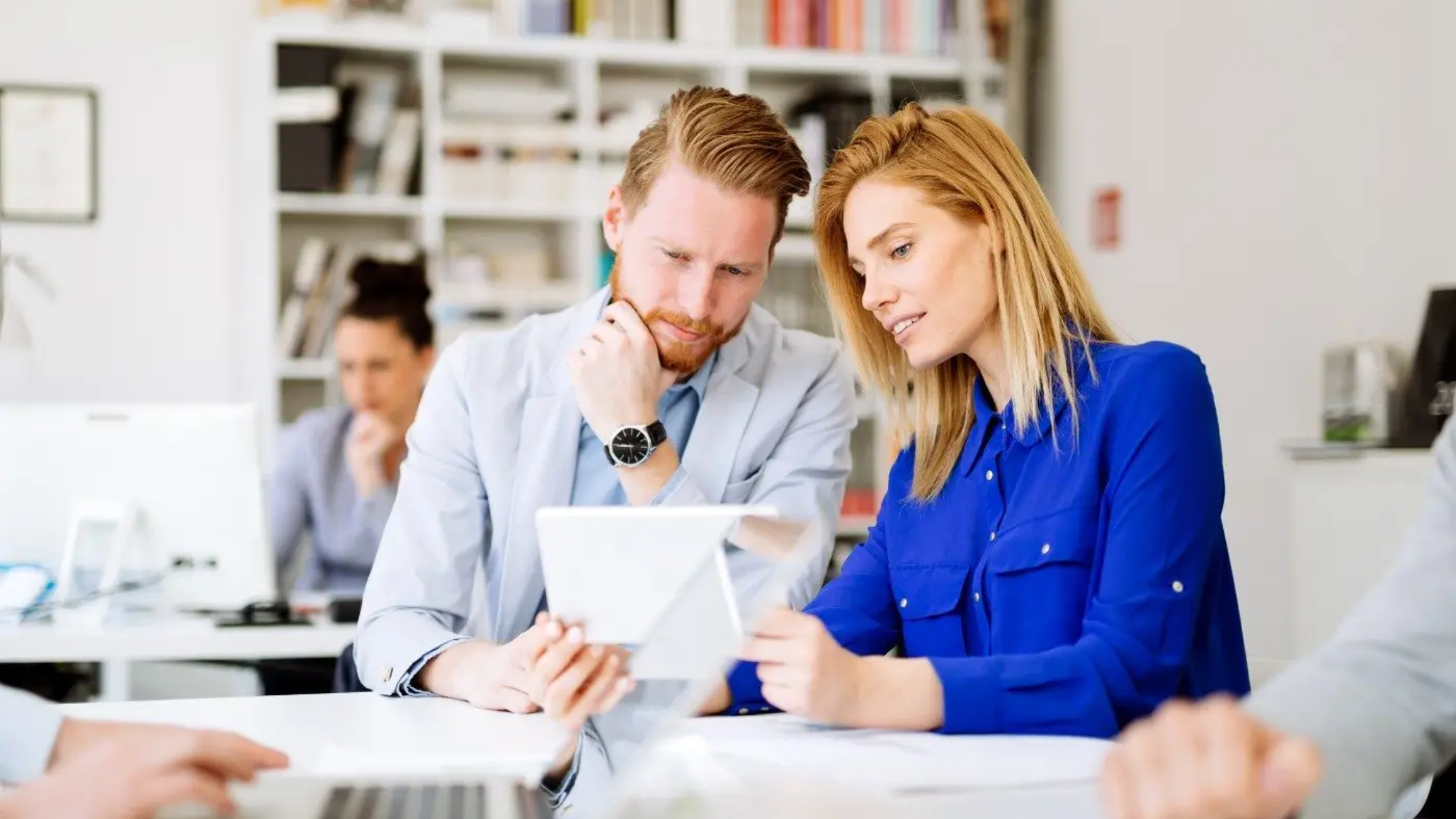 demo-attachment-1187-business-people-in-office-5HLCX4S